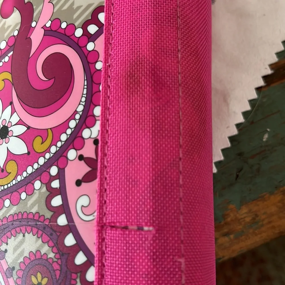 Vera Bradley flexible zip binder - Picture 3 of 3